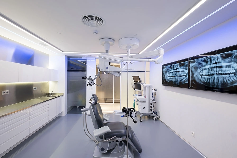 Iván Nogueira - Odontólogo especialista en Zaragoza